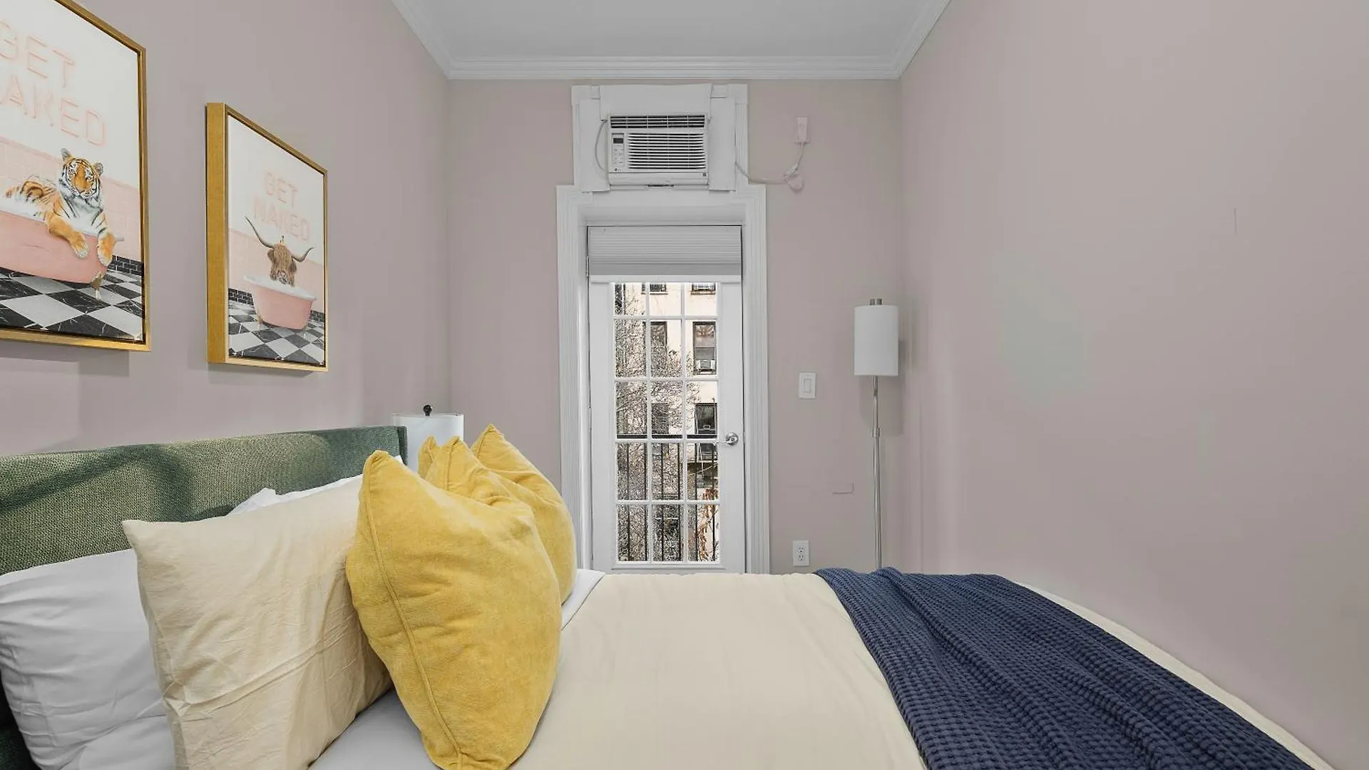 Spacious Midtown Retreat 2Br Nyc Haven Near Landmarks 뉴욕