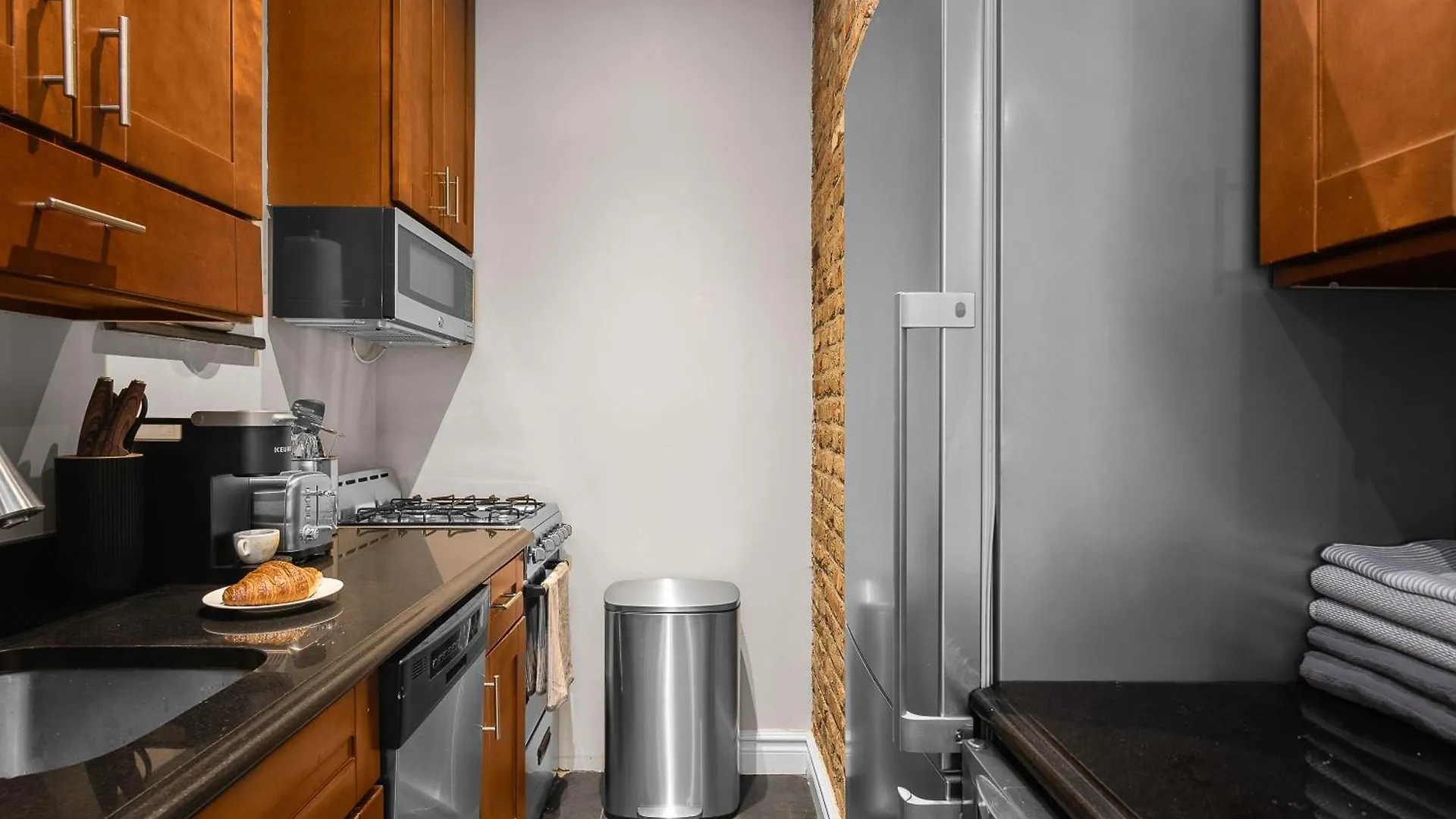 Spacious Midtown Retreat 2Br Nyc Haven Near Landmarks 뉴욕 미국